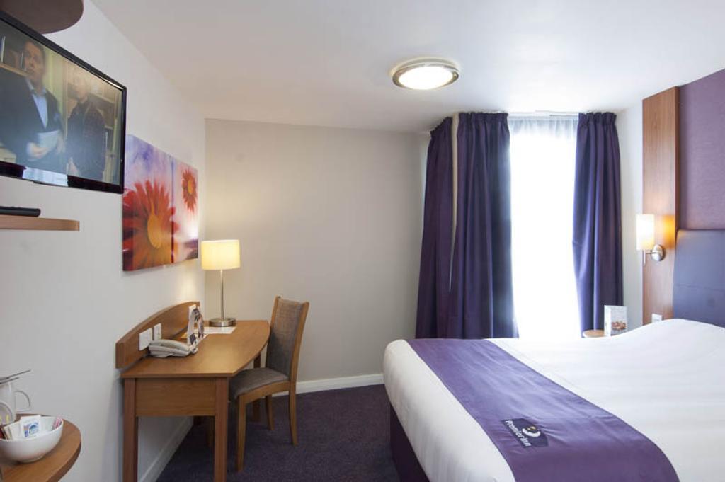 Premier Inn Edinburgh Central, Edinburgh